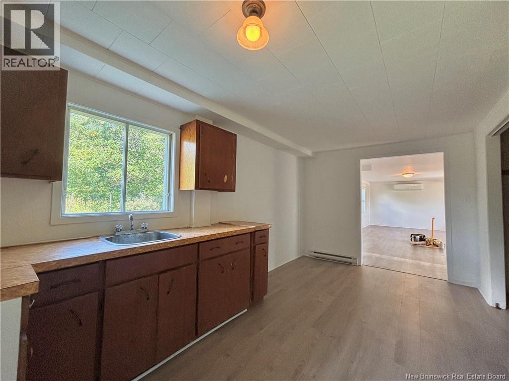 1185 Bryar, Beresford, New Brunswick  E8K 1B2 - Photo 29 - NB125583