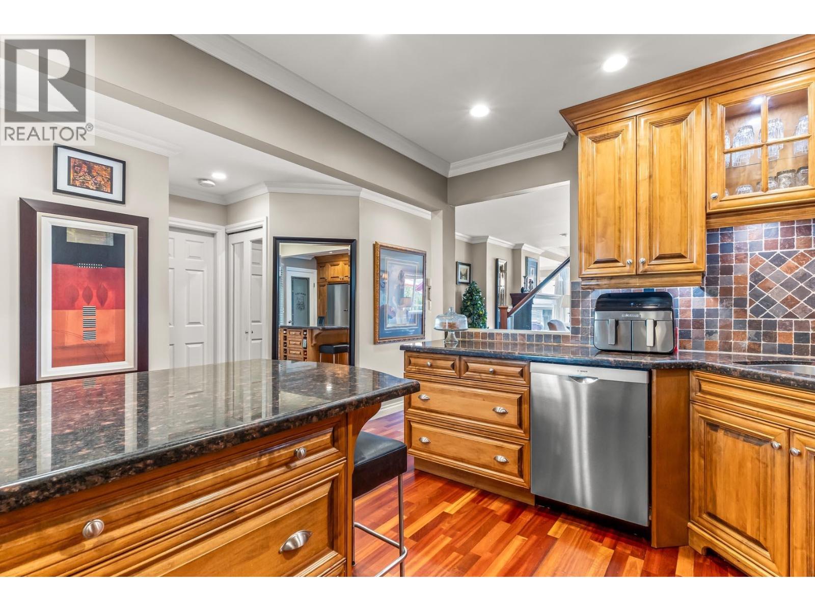 408 12 K De K Court, New Westminster, British Columbia  V3M 6C5 - Photo 14 - R3040693