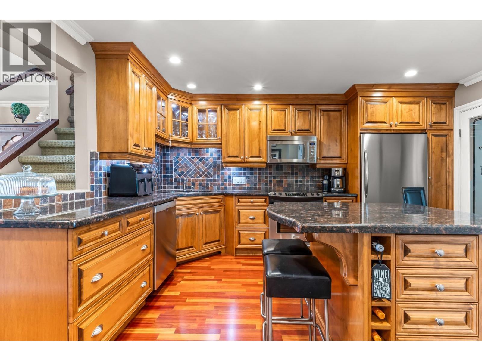 408 12 K De K Court, New Westminster, British Columbia  V3M 6C5 - Photo 13 - R3040693