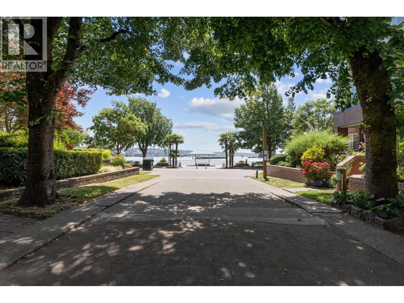 408 12 K De K Court, New Westminster, British Columbia  V3M 6C5 - Photo 37 - R3040693