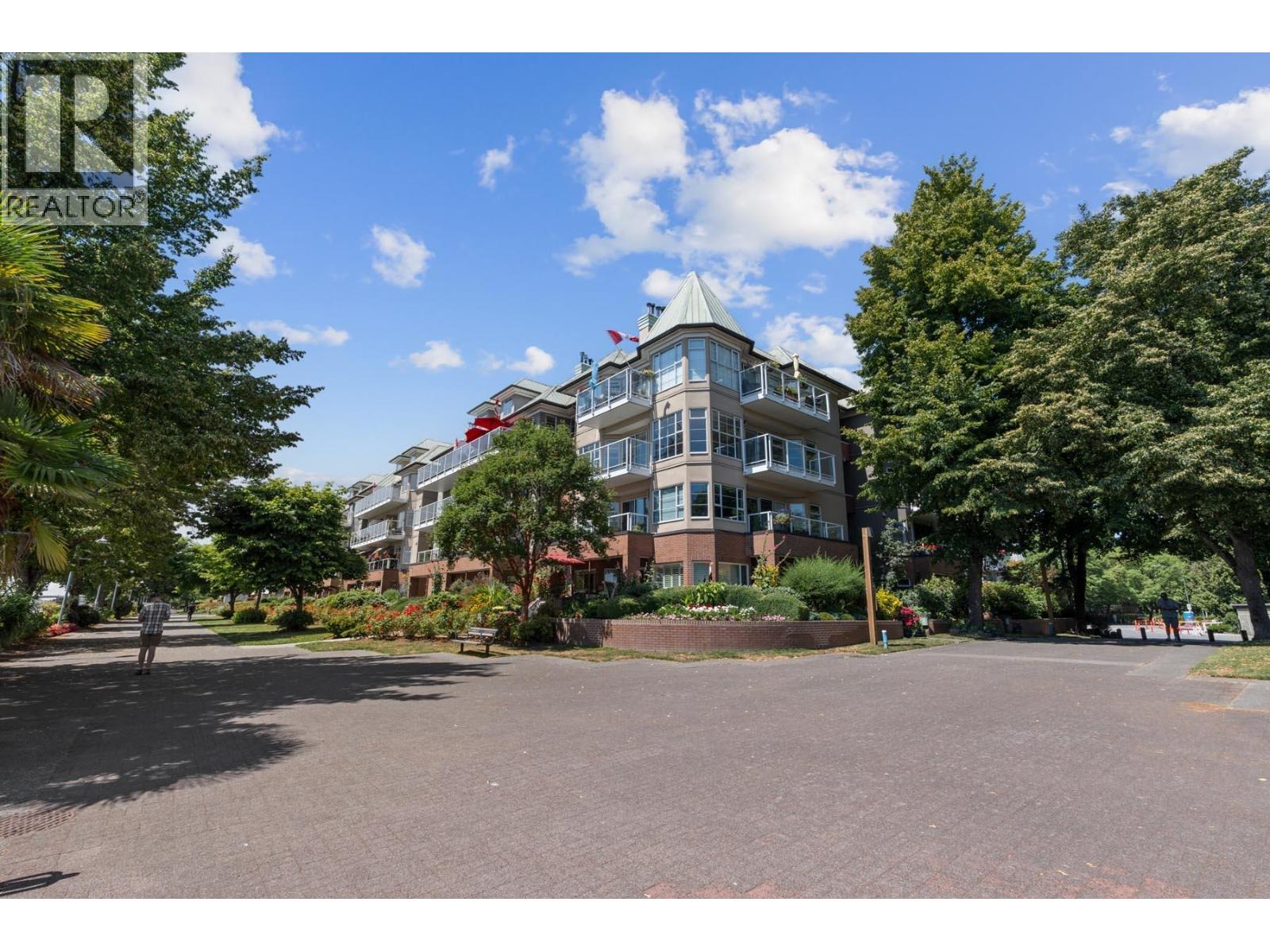 408 12 K De K Court, New Westminster, British Columbia  V3M 6C5 - Photo 35 - R3040693