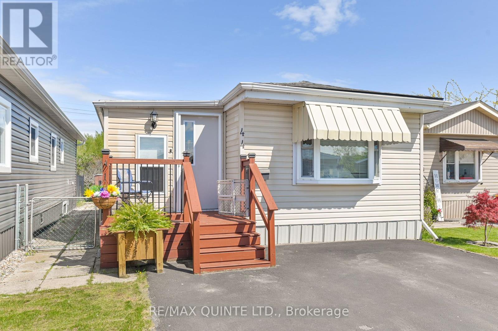 44 - 311 Dundas Street, Quinte West (Trenton Ward), Ontario  K8V 1M1 - Photo 1 - X12366979