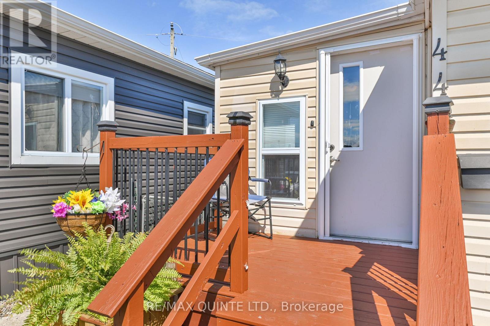 44 - 311 Dundas Street, Quinte West (Trenton Ward), Ontario  K8V 1M1 - Photo 2 - X12366979