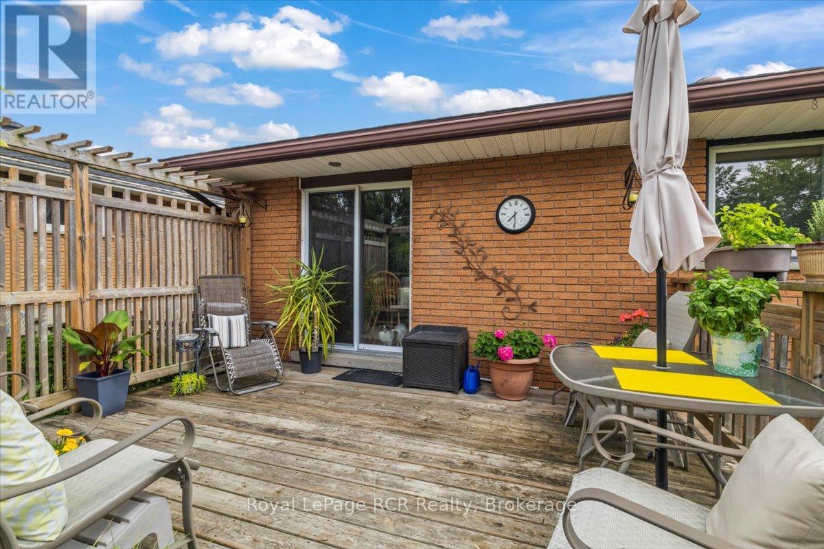 598 19th Avenue, Hanover, Ontario  N4N 3E9 - Photo 22 - X12366927