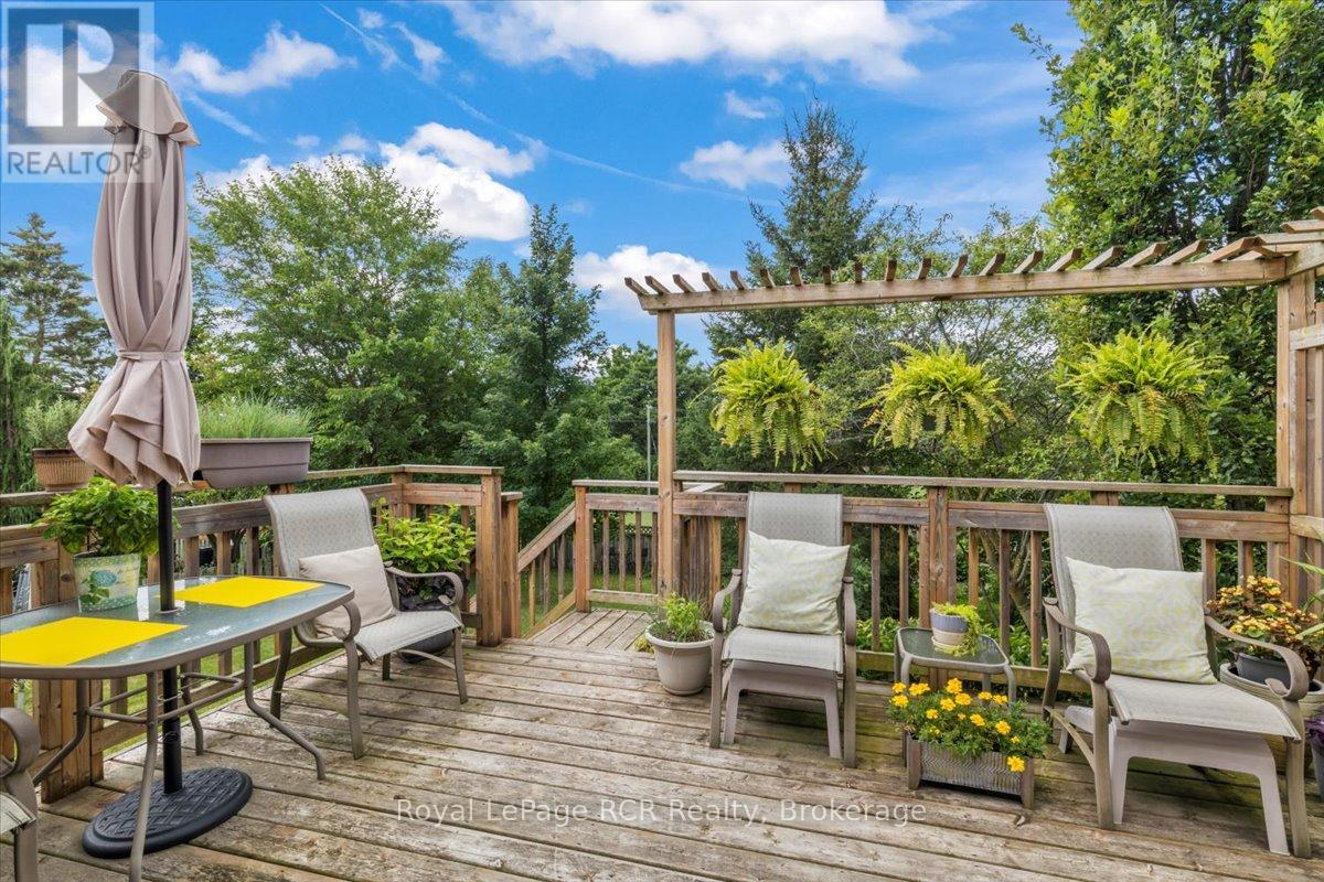 598 19th Avenue, Hanover, Ontario  N4N 3E9 - Photo 23 - X12366927