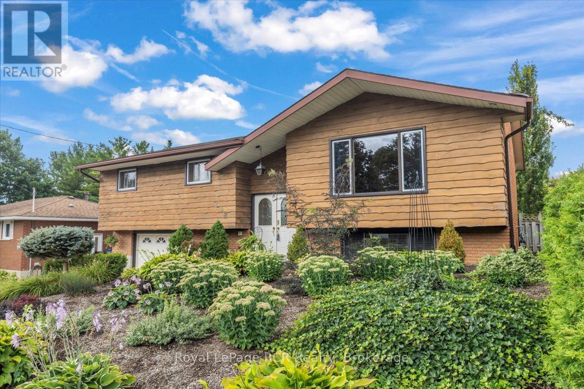 598 19th Avenue, Hanover, Ontario  N4N 3E9 - Photo 28 - X12366927