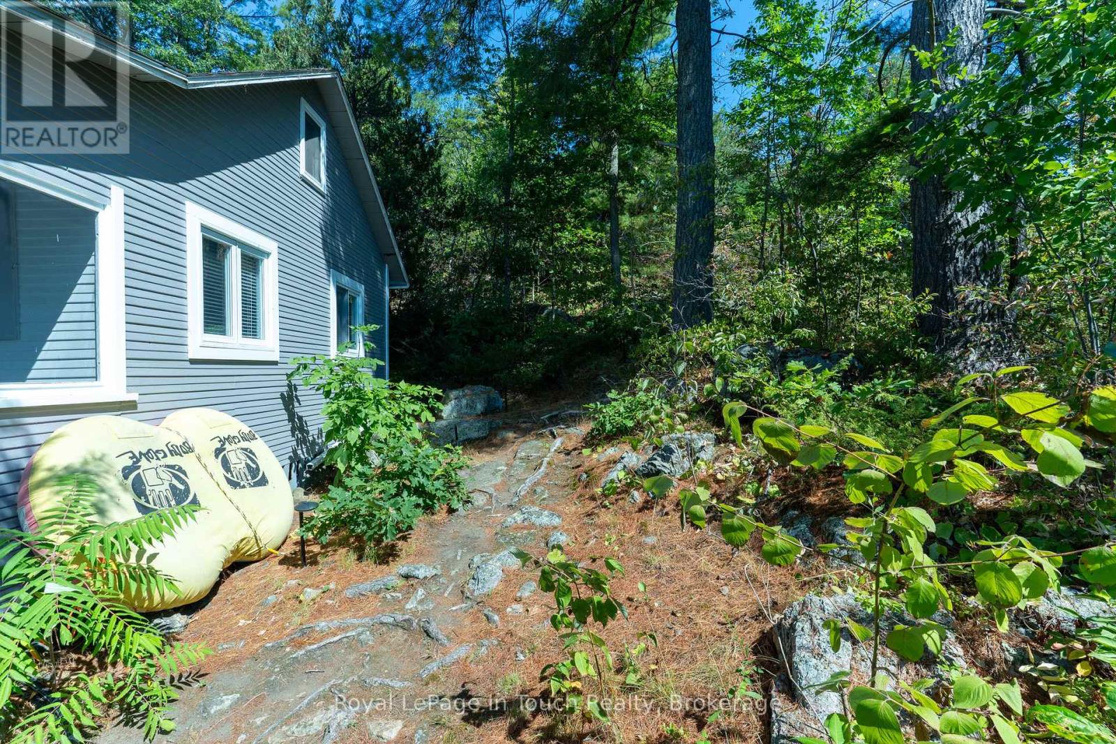 13182 Georgian Bay Shore, Georgian Bay, Ontario  P0E 1E0 - Photo 28 - X12367020