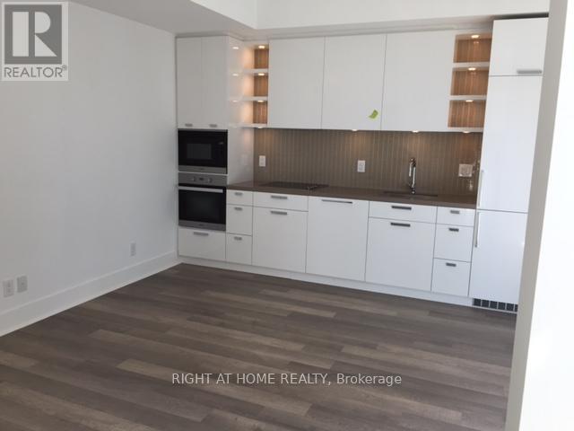 701 - 32 Davenport Road, Toronto, Ontario  M5R 1H3 - Photo 2 - C12366738