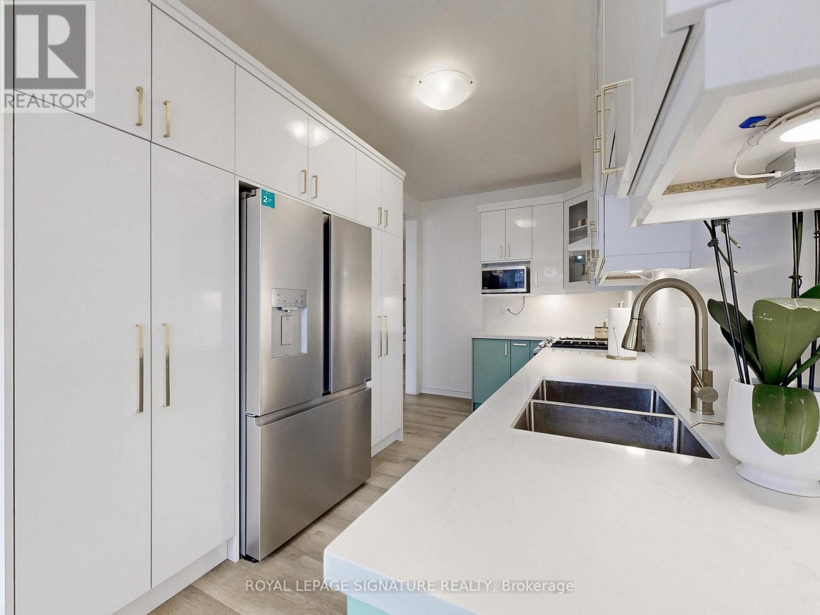 54 Tiberini Way, Bradford West Gwillimbury, Ontario  L3Z 4K3 - Photo 17 - N12366878
