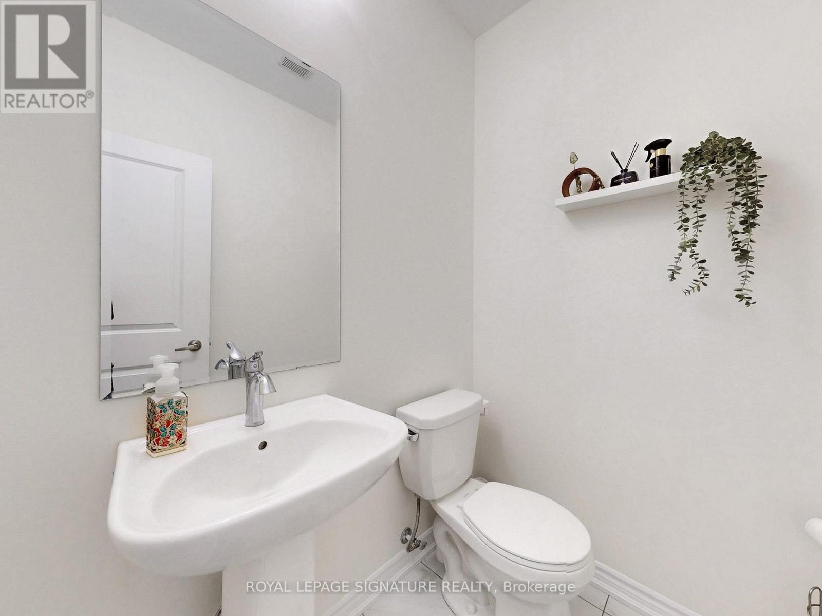 54 Tiberini Way, Bradford West Gwillimbury, Ontario  L3Z 4K3 - Photo 19 - N12366878