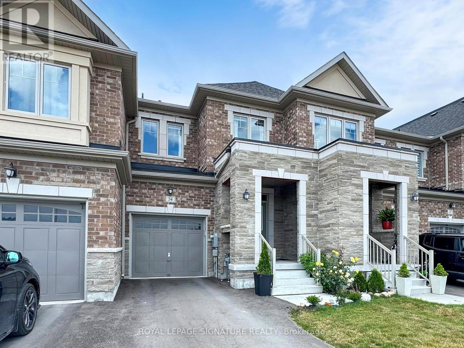 54 Tiberini Way, Bradford West Gwillimbury, Ontario  L3Z 4K3 - Photo 2 - N12366878