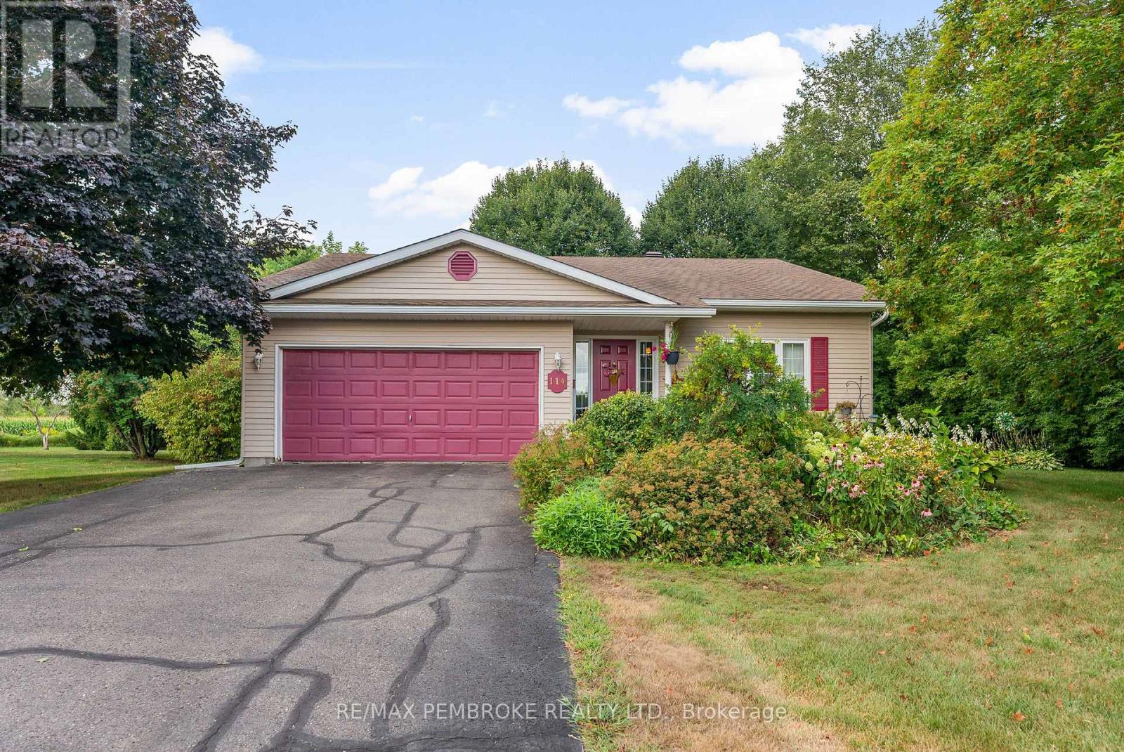 114 STONEYFIELD ROAD, Laurentian Valley, Ontario