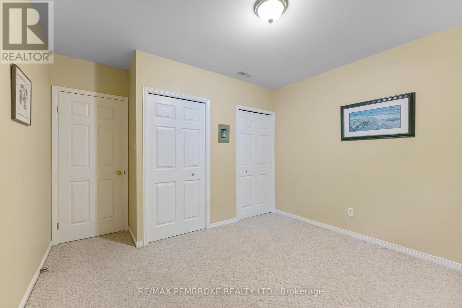 114 Stoneyfield Road, Laurentian Valley, Ontario  K8B 1B7 - Photo 40 - X12367015