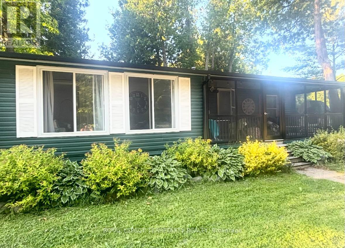 14a Rockhaven Street, Selwyn, Ontario  K0L 2H0 - Photo 2 - X12346125