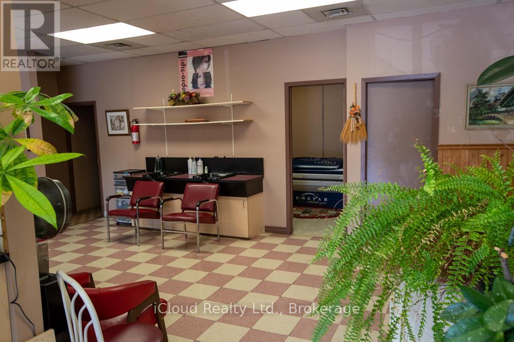 170 Brantwood Park, Brantford, Ontario  N3P 1N7 - Photo 5 - X12312518