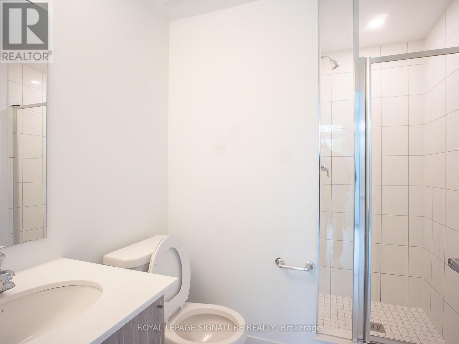 64b Tisdale Avenue, Toronto, Ontario  M3K 2B8 - Photo 17 - C12366990