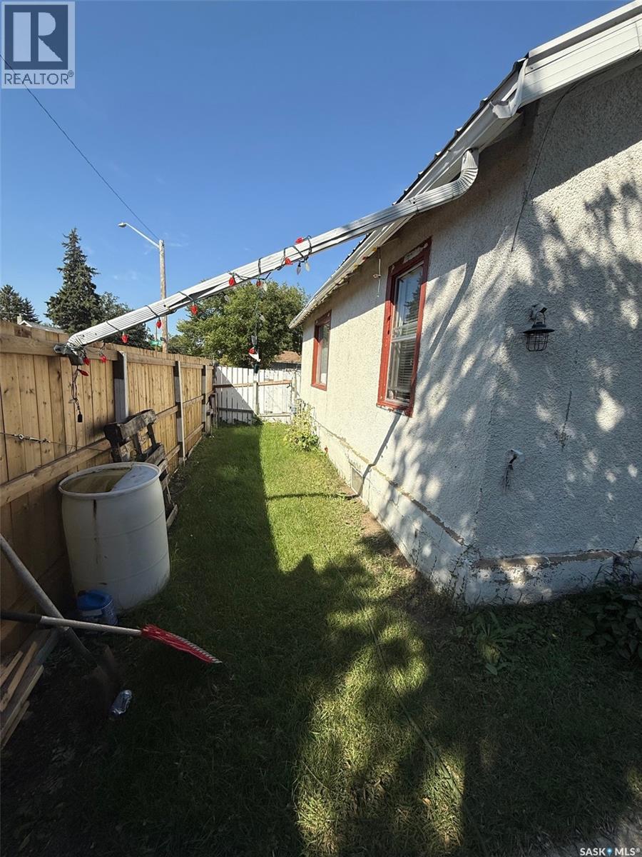 1202 108th Street, North Battleford, Saskatchewan  S9A 2B4 - Photo 18 - SK016792
