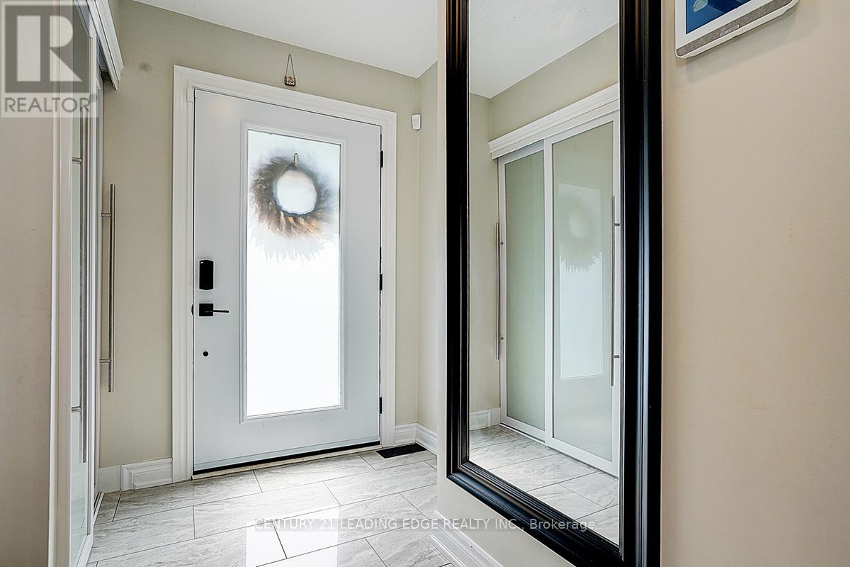 6 Freeland Avenue, Clarington, Ontario L1C 4R9 - Photo 5 - E12366939