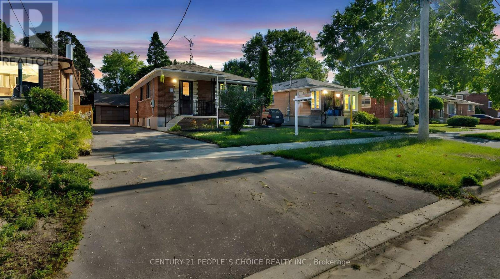 105 Byng Avenue, Oshawa, Ontario  L1G 3N2 - Photo 1 - E12366942