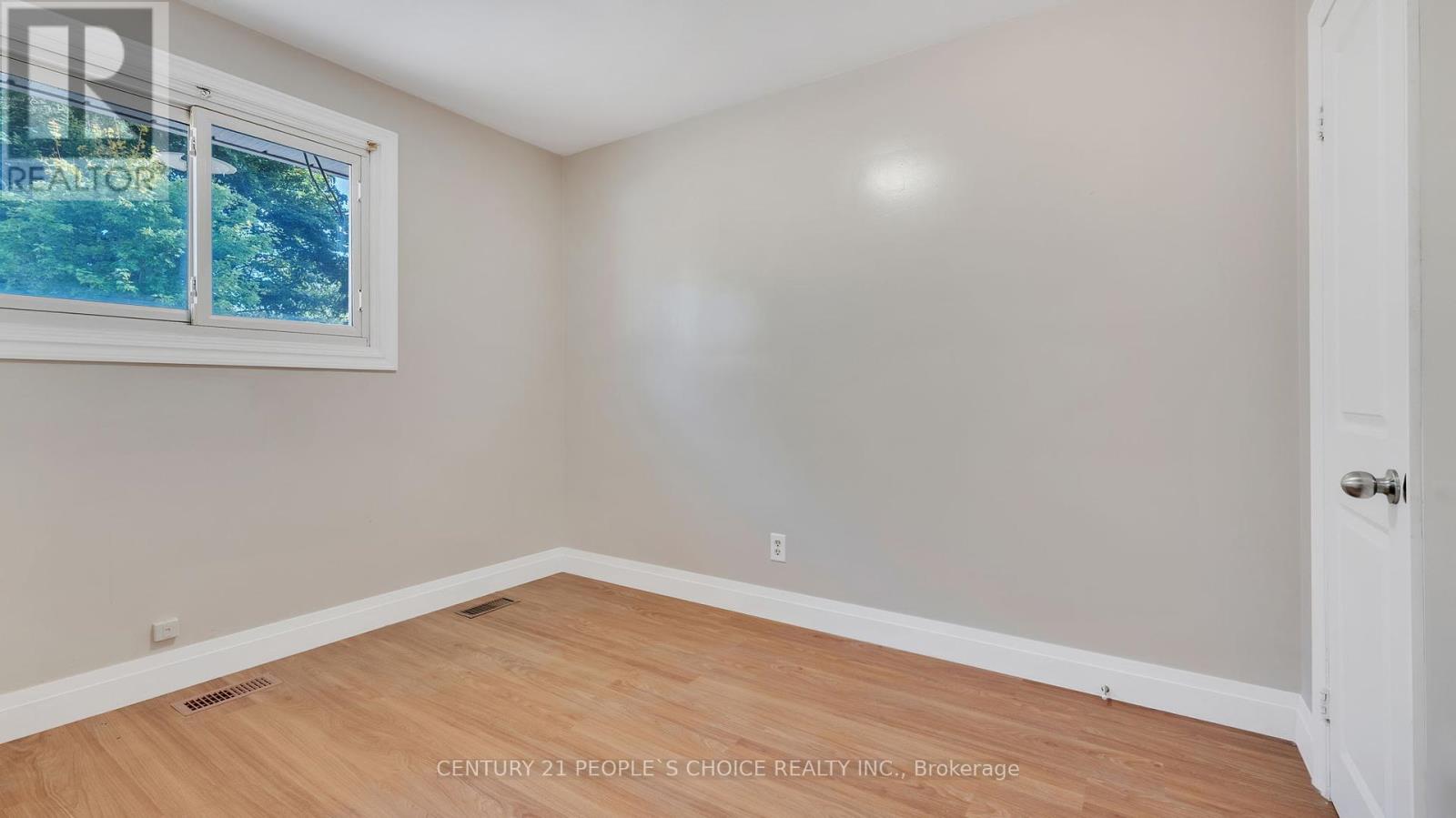 105 Byng Avenue, Oshawa, Ontario  L1G 3N2 - Photo 12 - E12366942