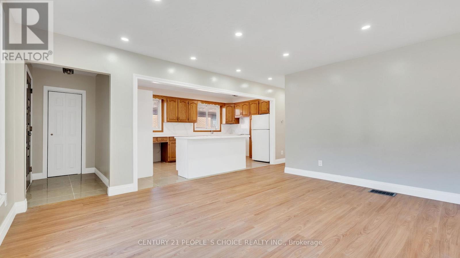 105 Byng Avenue, Oshawa, Ontario  L1G 3N2 - Photo 7 - E12366942