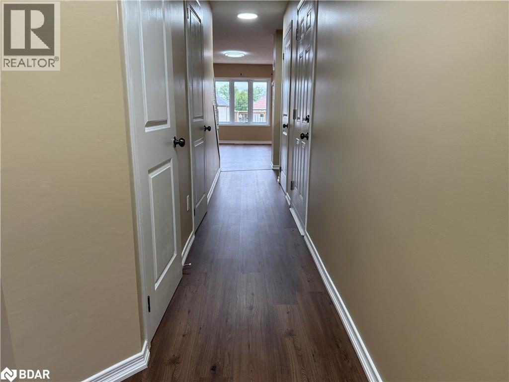 933 Zeller Crescent, Kitchener, Ontario  N2A 0C7 - Photo 3 - 40764069