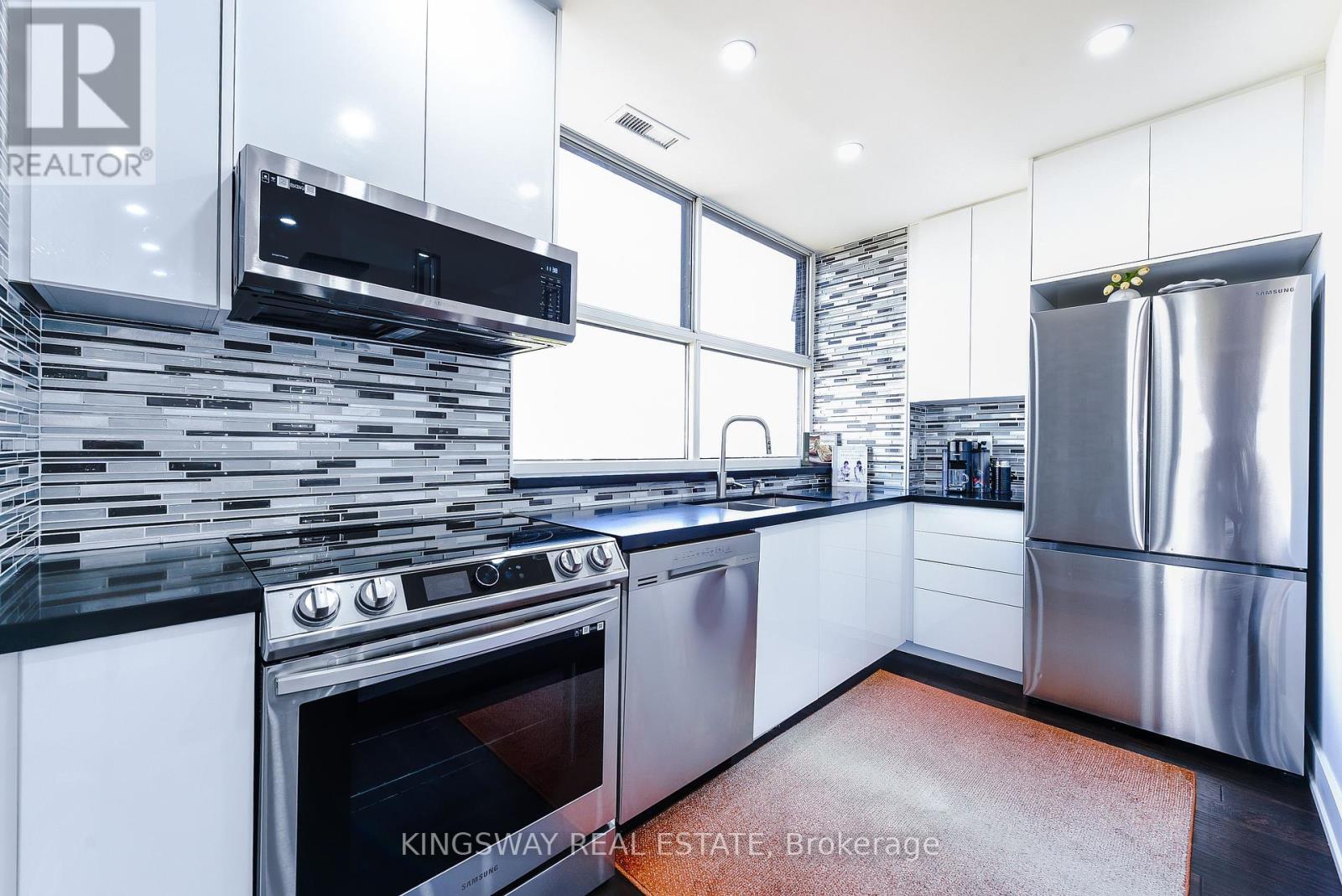 Uph02 - 880 Dundas Street, Mississauga (Erindale), Ontario  L5C 4H3 - Photo 27 - W12350346