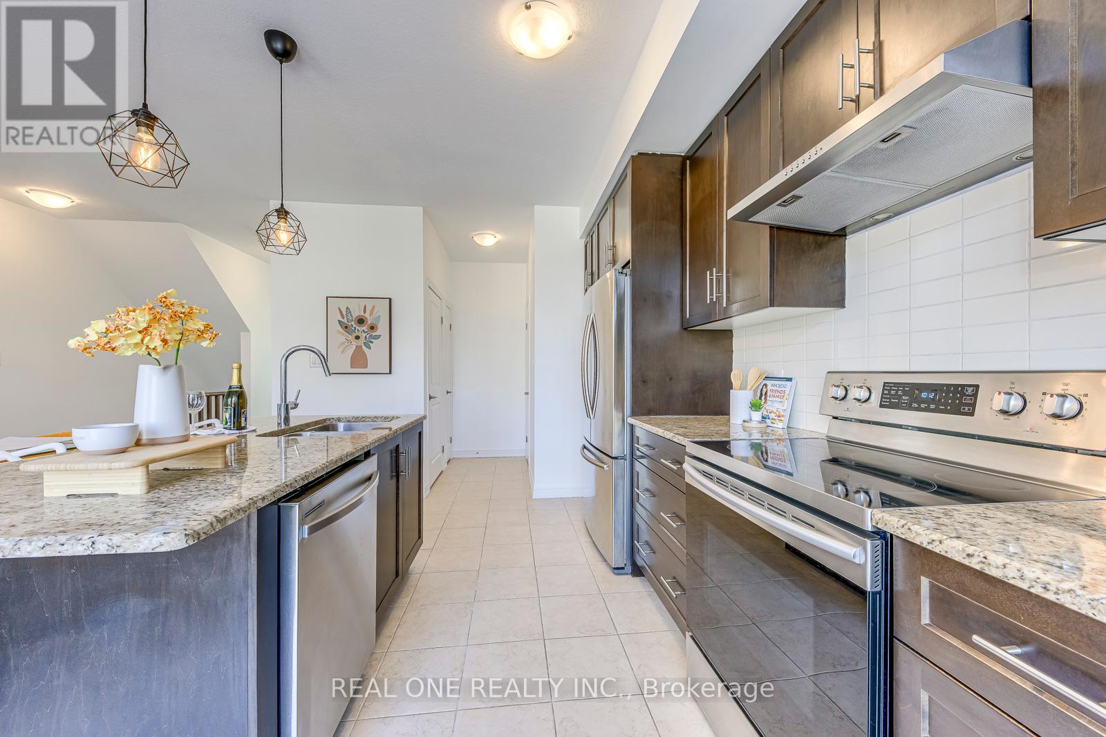 3116 Postridge Drive, Oakville, Ontario  L6H 0P9 - Photo 18 - W12366964