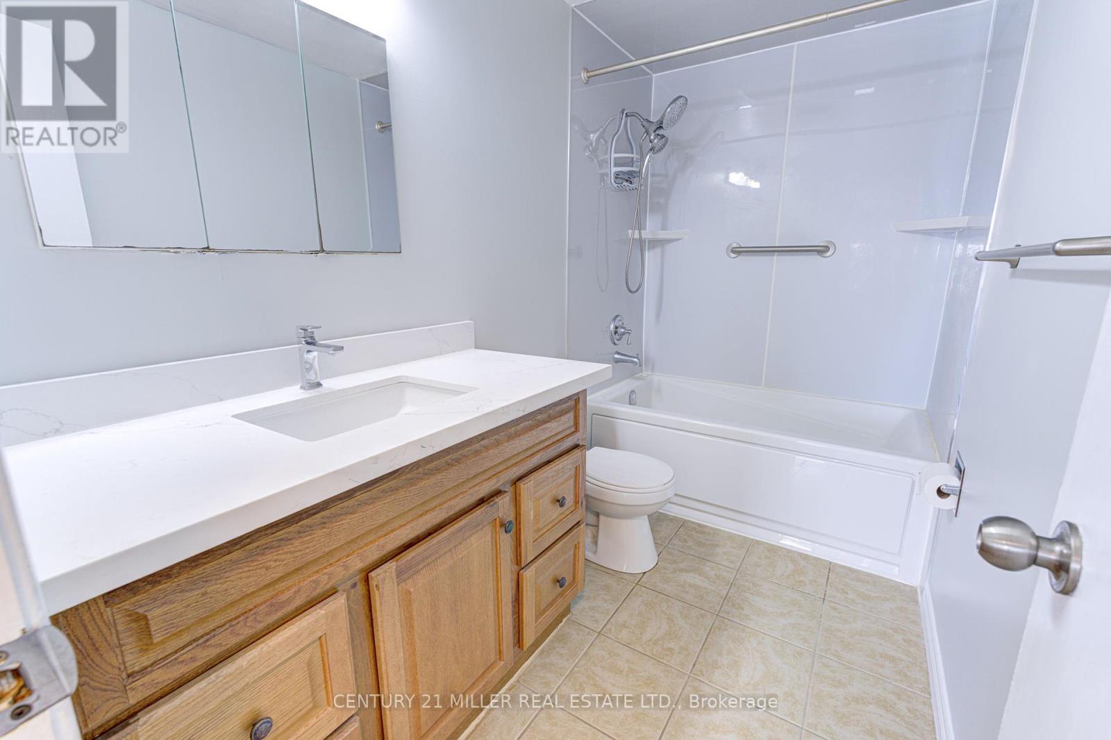 3045 Driftwood Drive, Burlington, Ontario  L7M 1X8 - Photo 30 - W12366978