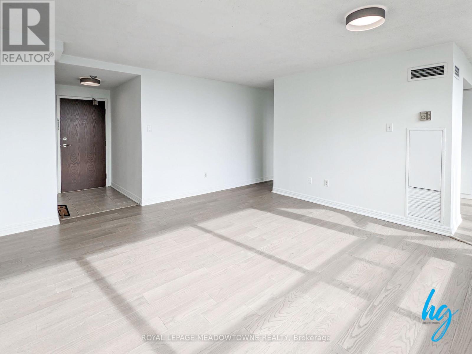1801 - 50 Kingsbridge Garden Circle, Mississauga, Ontario  L5R 1Y2 - Photo 10 - W12366984