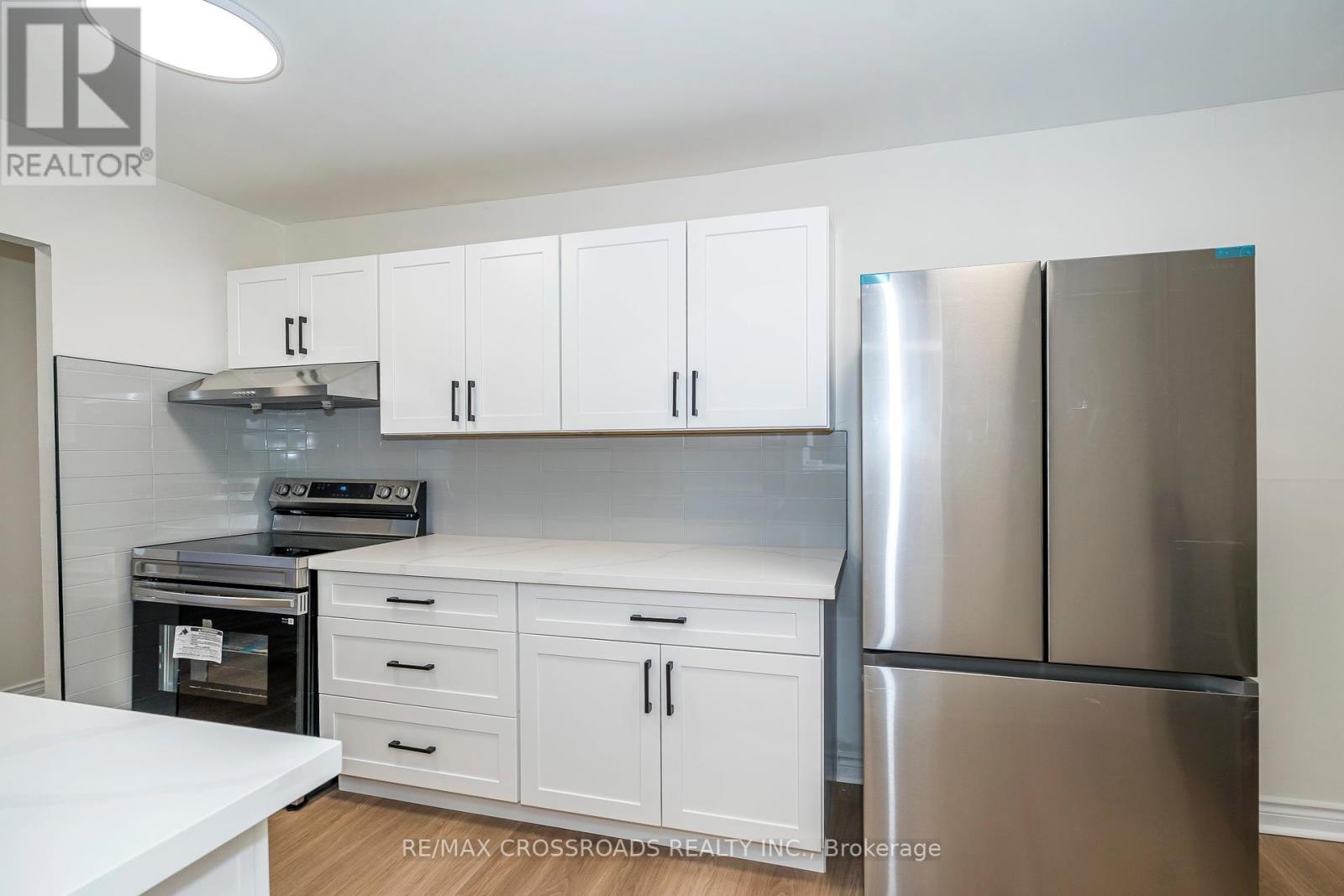 806 - 320 Dixon Road, Toronto, Ontario  M9R 1S8 - Photo 29 - W12367003