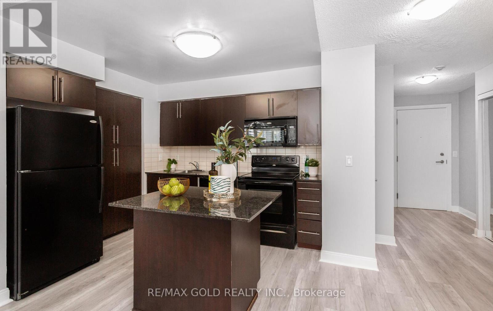 804 - 330 Burnhamthorpe Road, Mississauga, Ontario  L5R 1B8 - Photo 20 - W12367010