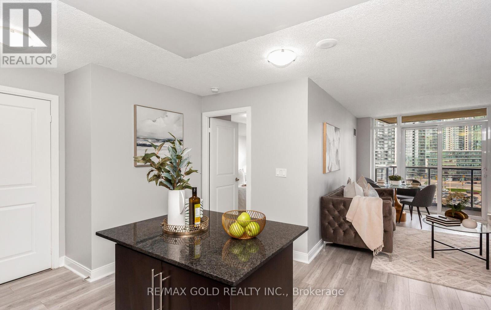 804 - 330 Burnhamthorpe Road, Mississauga, Ontario  L5R 1B8 - Photo 23 - W12367010