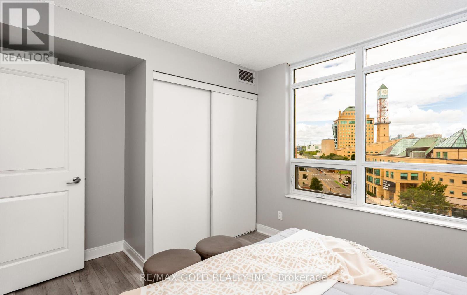 804 - 330 Burnhamthorpe Road, Mississauga, Ontario  L5R 1B8 - Photo 30 - W12367010