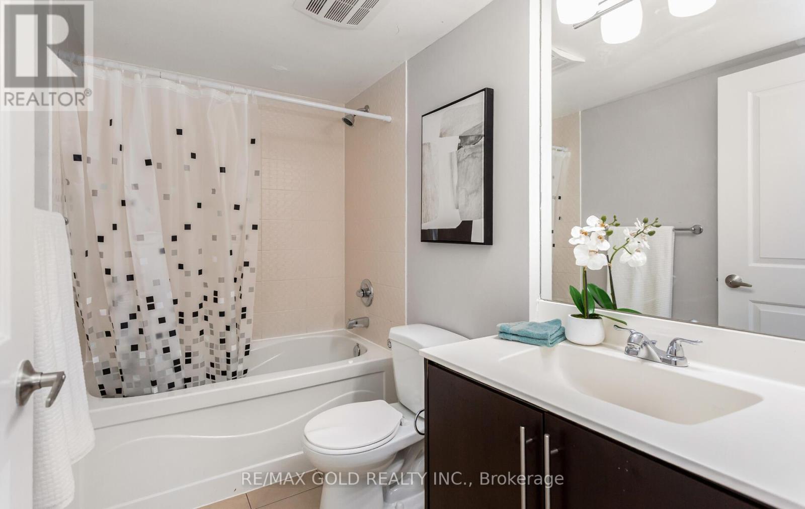 804 - 330 Burnhamthorpe Road, Mississauga, Ontario  L5R 1B8 - Photo 34 - W12367010