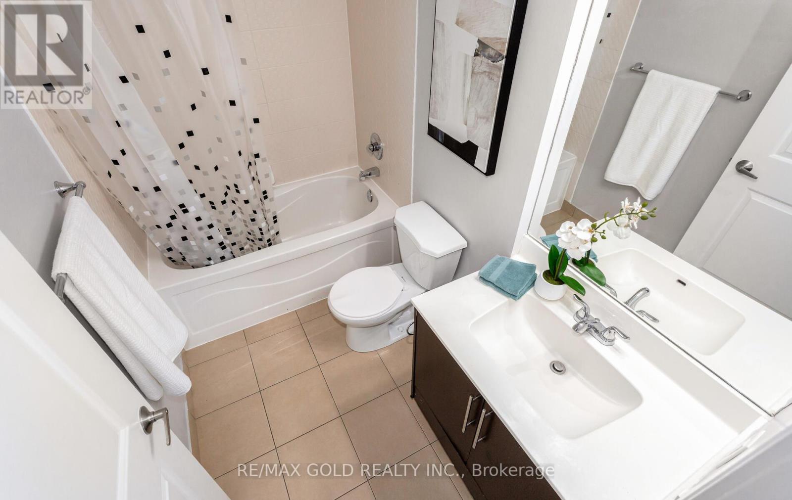 804 - 330 Burnhamthorpe Road, Mississauga, Ontario  L5R 1B8 - Photo 35 - W12367010