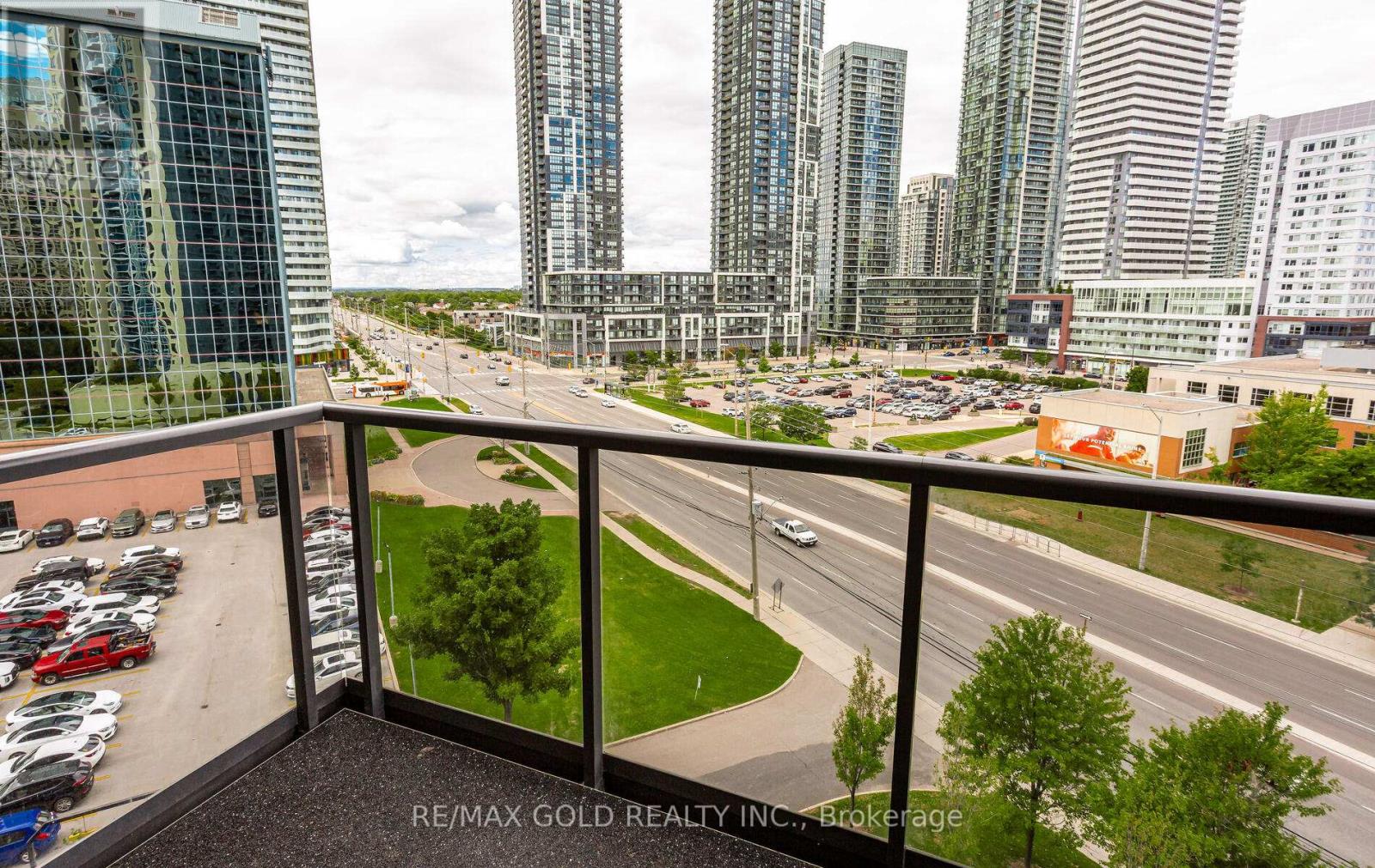 804 - 330 Burnhamthorpe Road, Mississauga, Ontario  L5R 1B8 - Photo 38 - W12367010