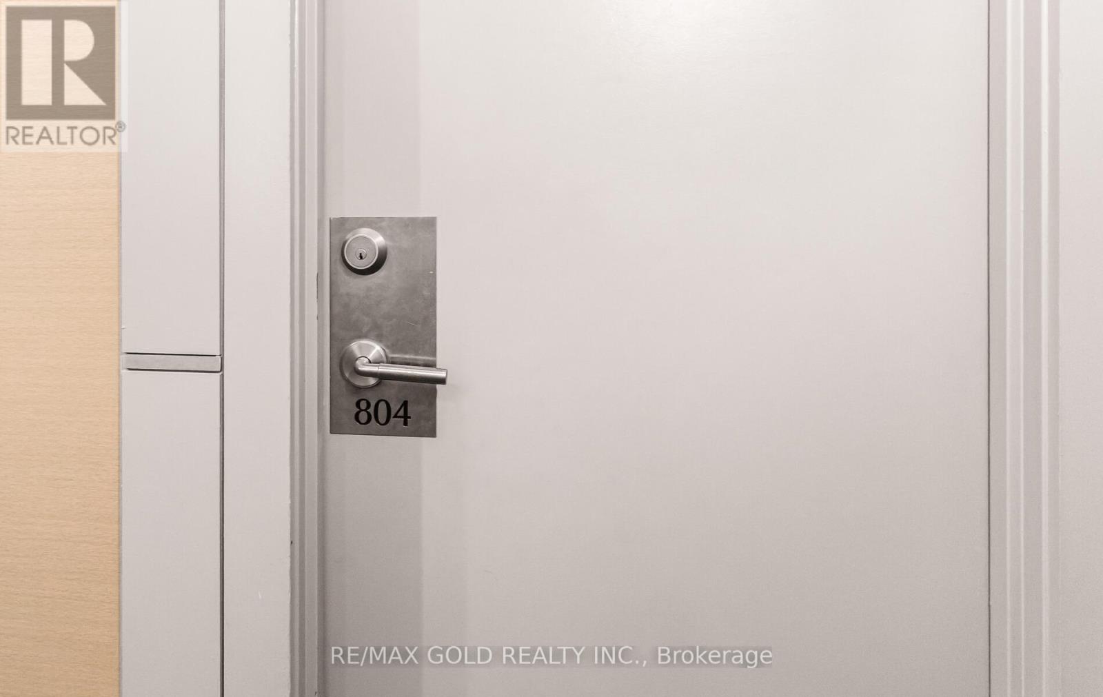 804 - 330 Burnhamthorpe Road, Mississauga, Ontario  L5R 1B8 - Photo 7 - W12367010