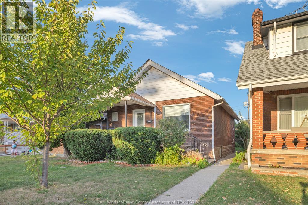 1618 Moy Avenue, Windsor, Ontario  N8X 3J8 - Photo 2 - 25021737