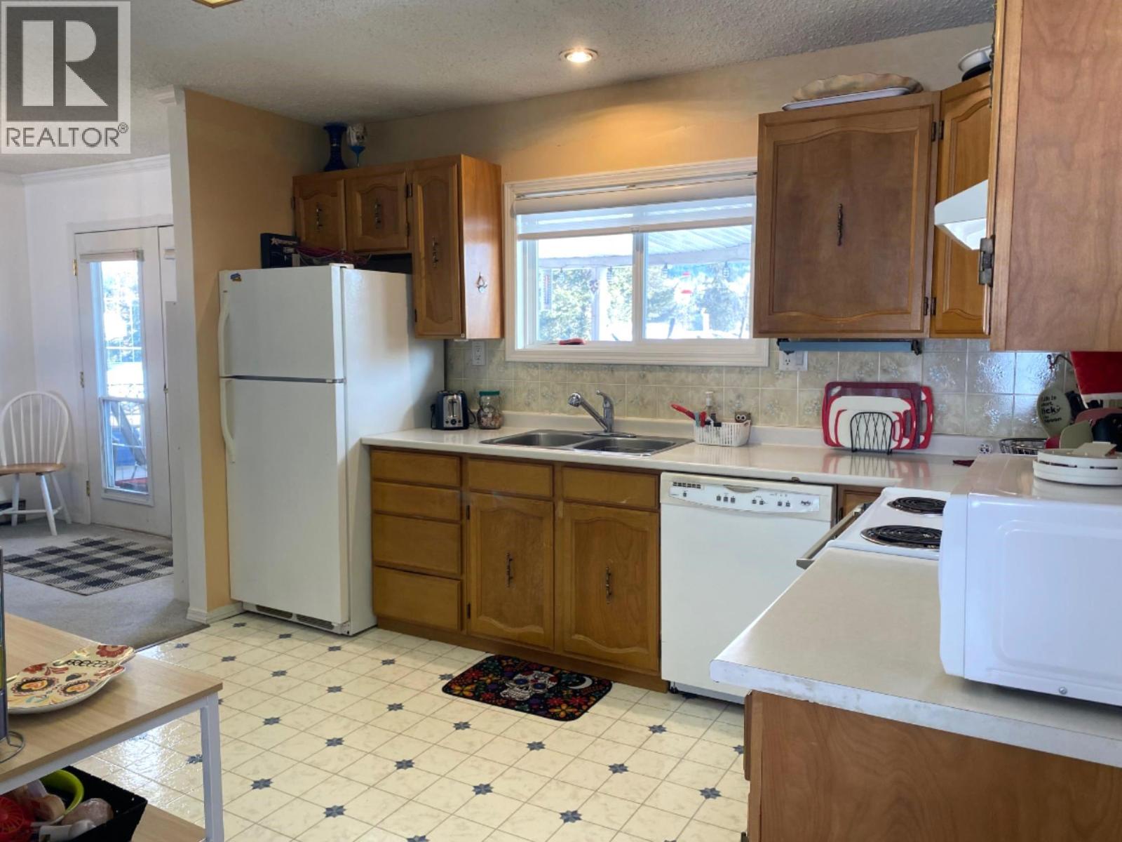 1768 First Street, Fruitvale, British Columbia  V0G 1L0 - Photo 8 - 10335244