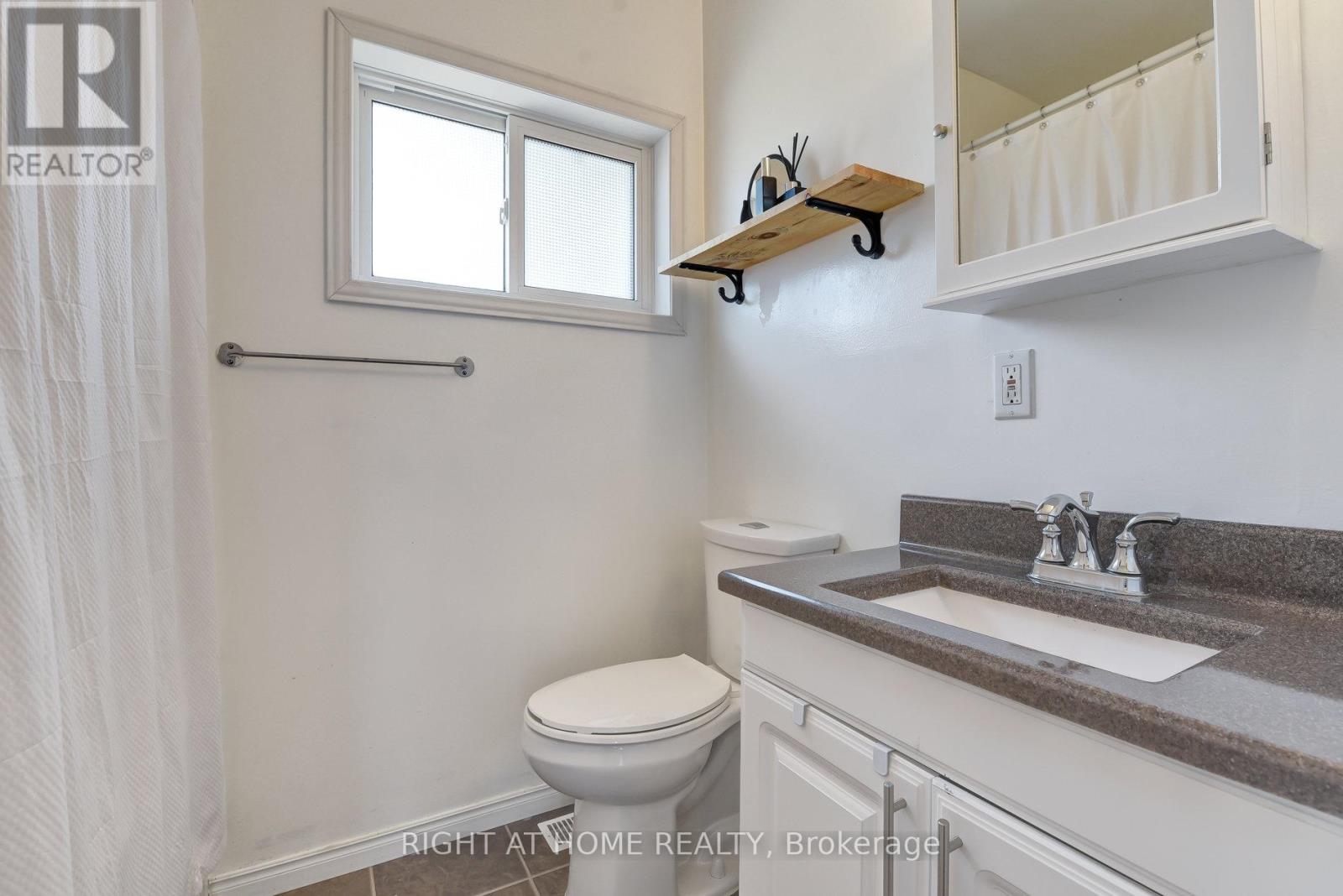 794 Hwy 518, Seguin, Ontario  P2A 2W9 - Photo 15 - X12366973