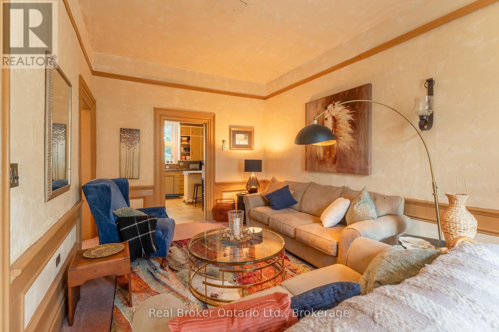 21266 Thames Road, Southwest Middlesex, Ontario  N0L 1A0 - Photo 22 - X12367061