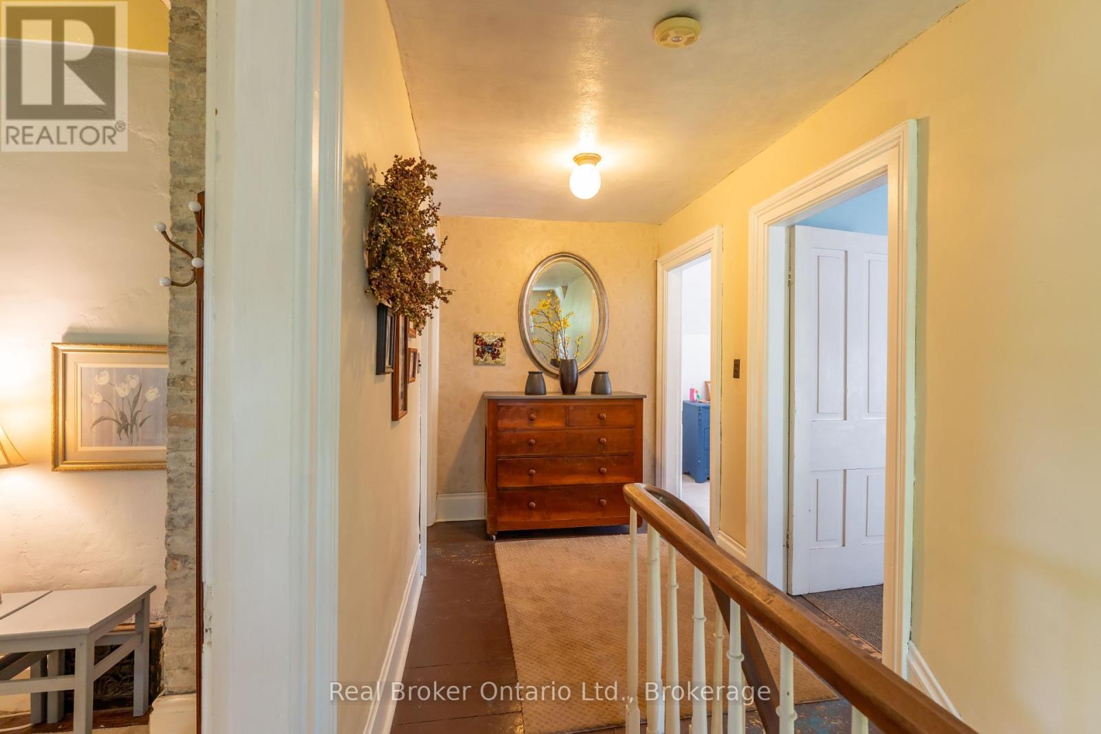 21266 Thames Road, Southwest Middlesex, Ontario  N0L 1A0 - Photo 31 - X12367061