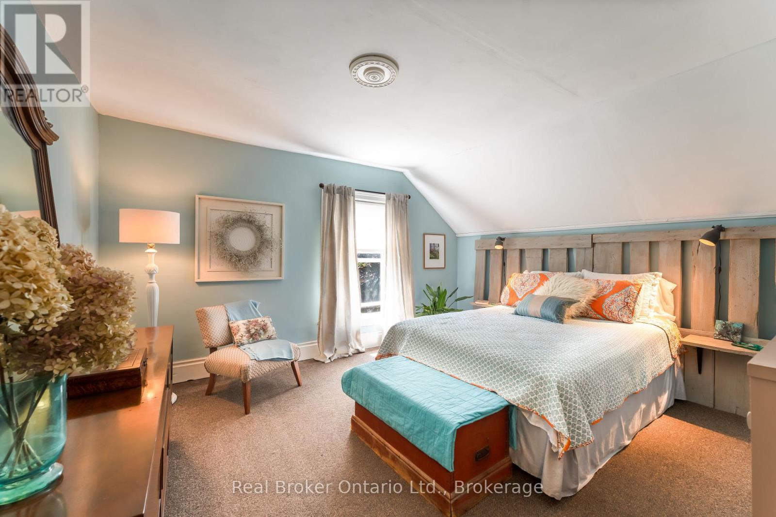 21266 Thames Road, Southwest Middlesex, Ontario  N0L 1A0 - Photo 32 - X12367061