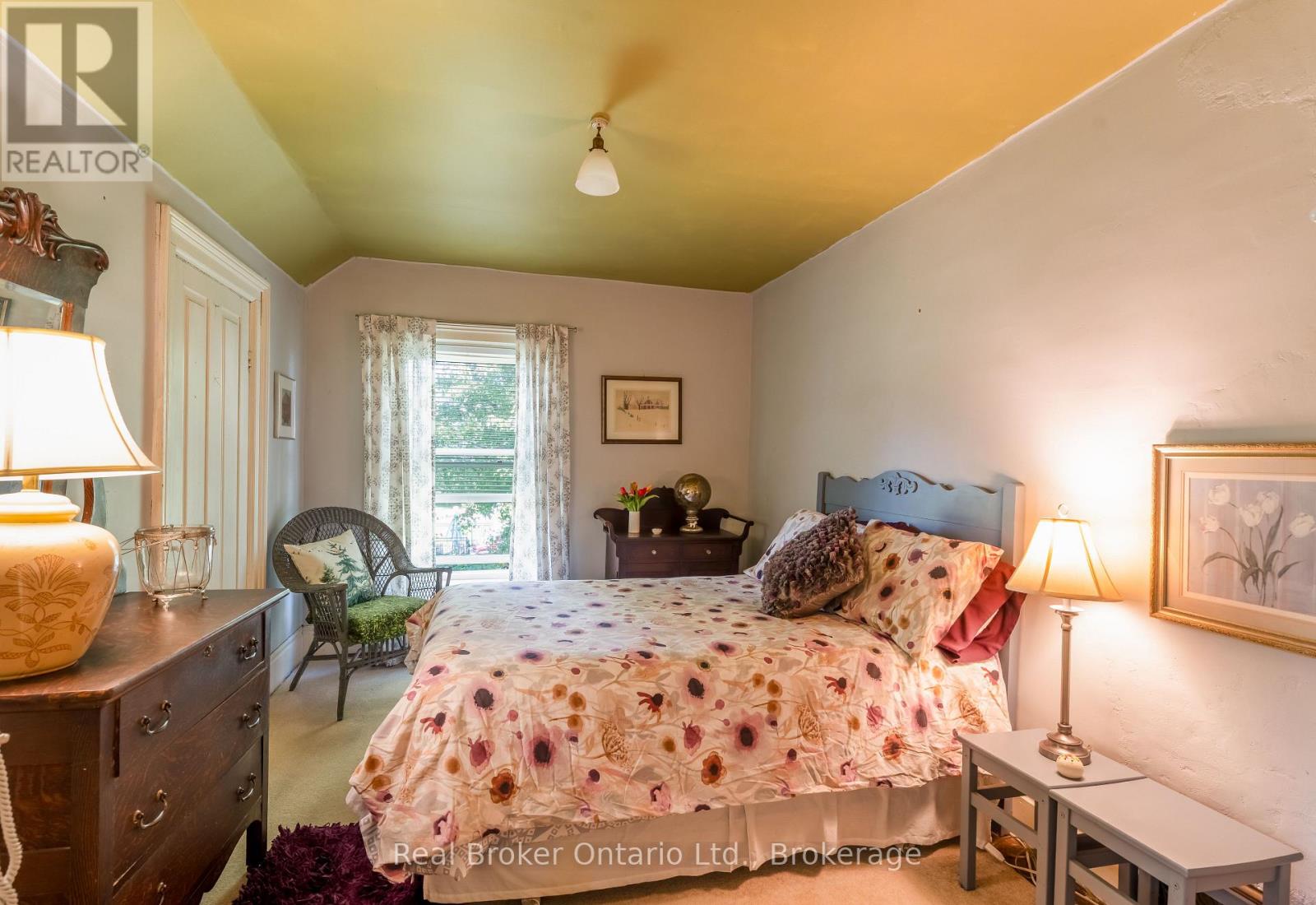 21266 Thames Road, Southwest Middlesex, Ontario  N0L 1A0 - Photo 33 - X12367061