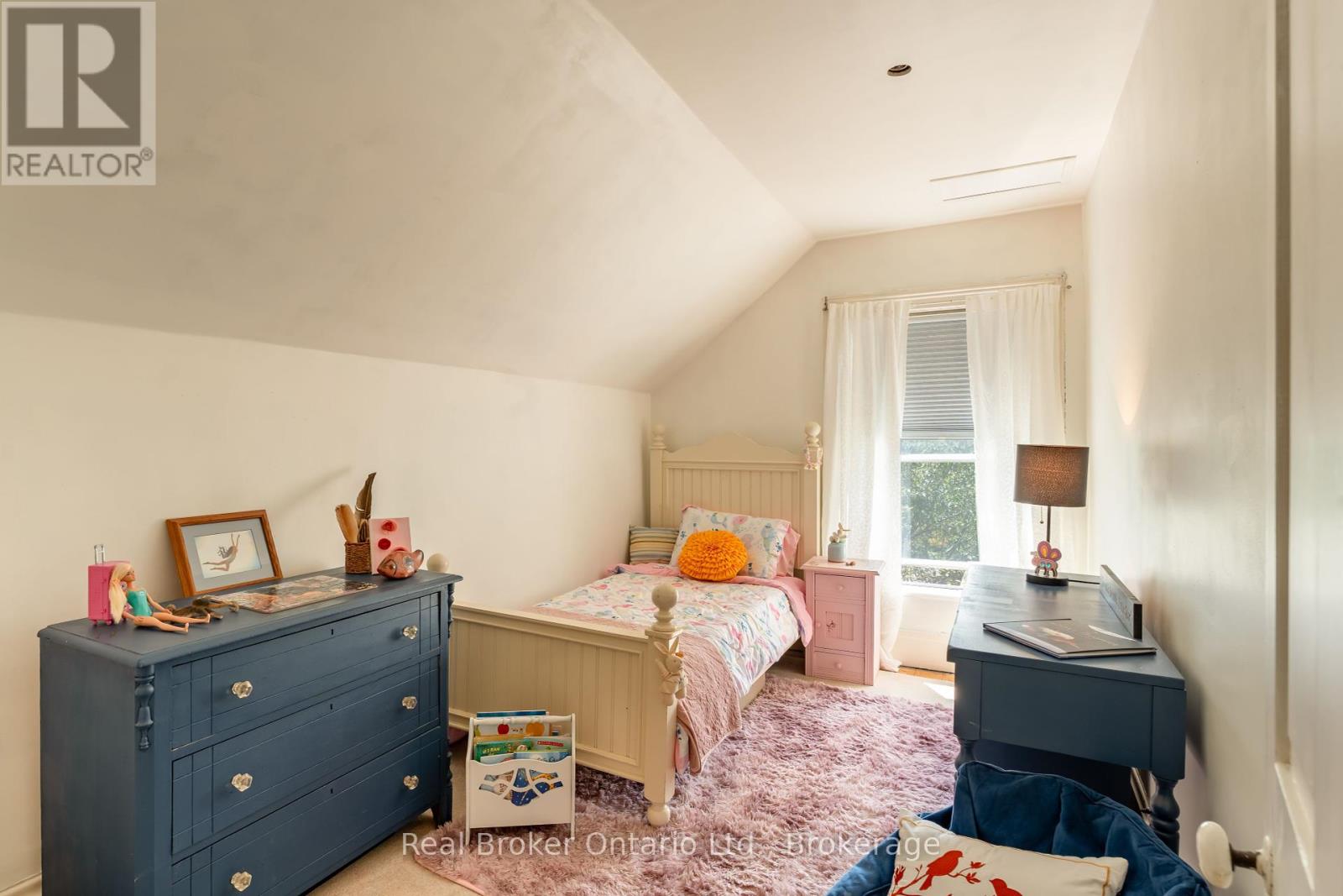 21266 Thames Road, Southwest Middlesex, Ontario  N0L 1A0 - Photo 35 - X12367061