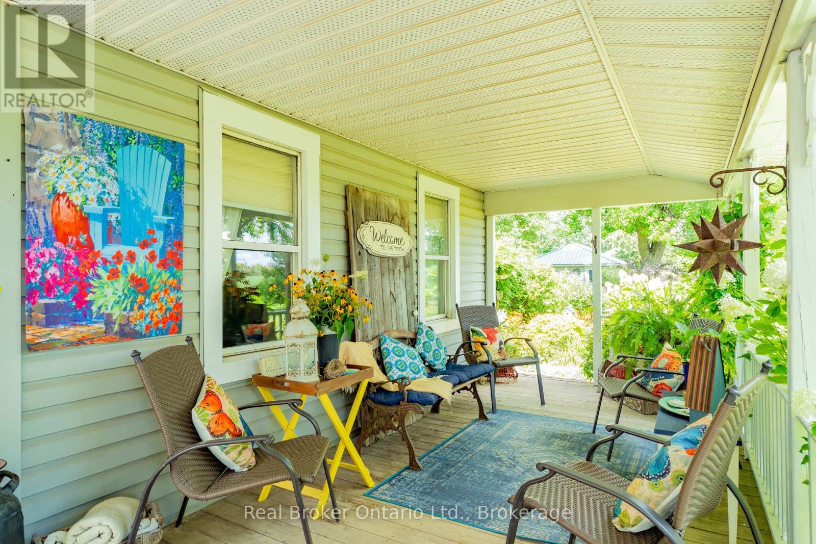 21266 Thames Road, Southwest Middlesex, Ontario  N0L 1A0 - Photo 14 - X12367064