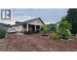 6941 MEADOWS DR Drive, oliver, British Columbia