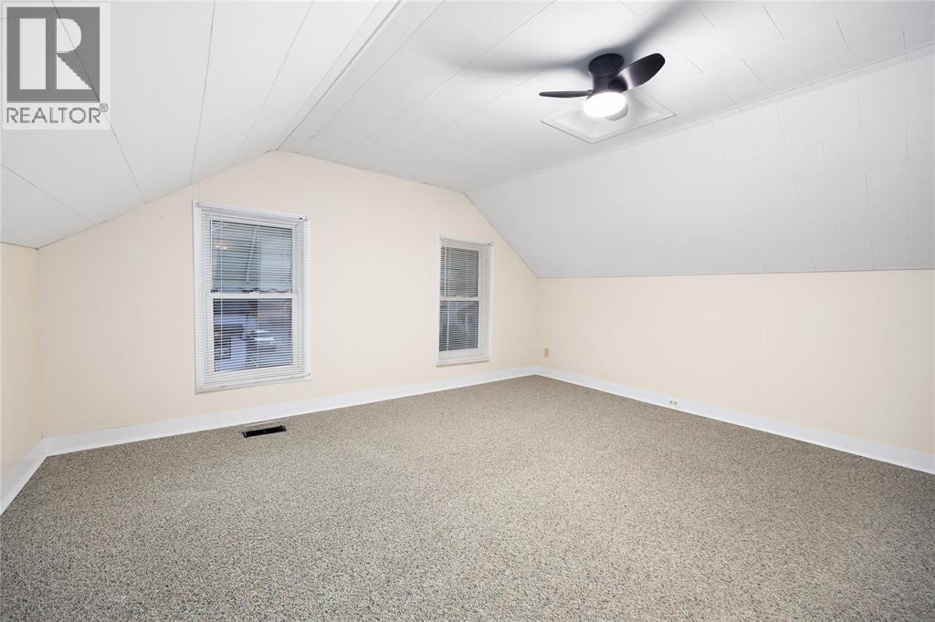 142 Napier Street, Sarnia, Ontario  N7T 6E6 - Photo 14 - 25019010