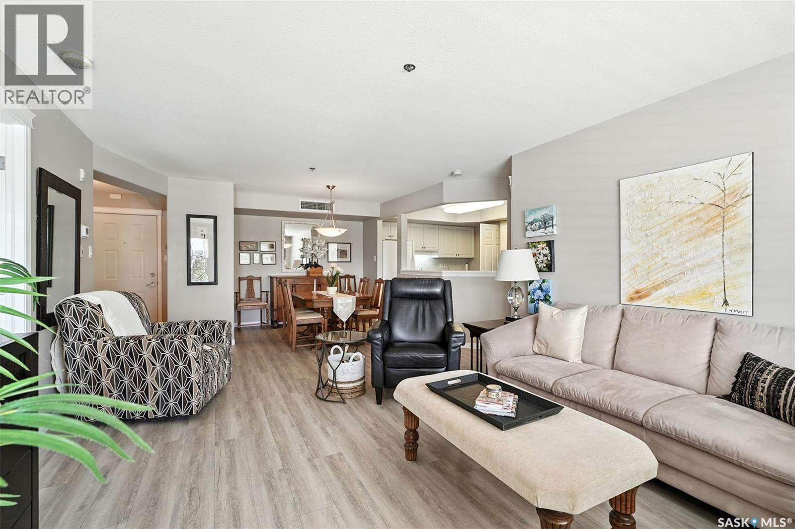 Property at 210 1850 Main STREET image 3